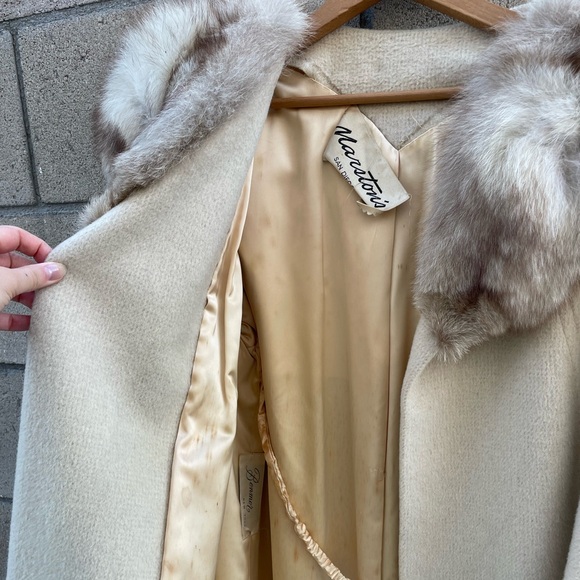 Vintage Fur Jacket 🧥 - Picture 4 of 10